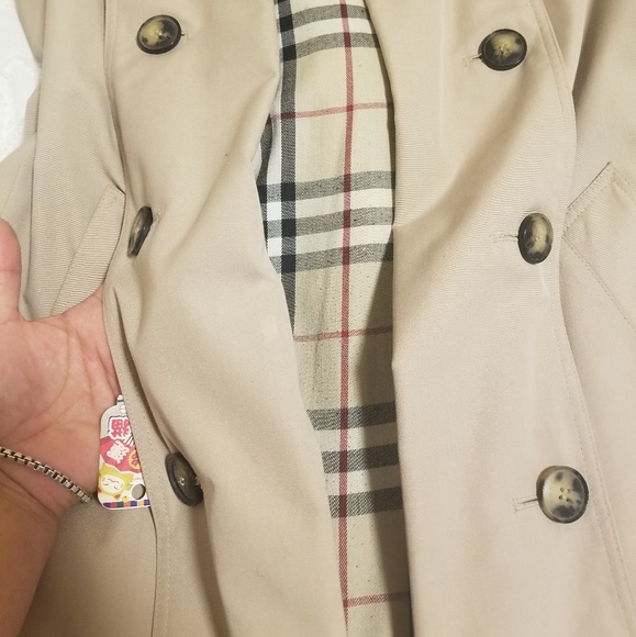 💣SOLD ON MERCARY300 💥Burberry trench coat - Picture 7 of 8